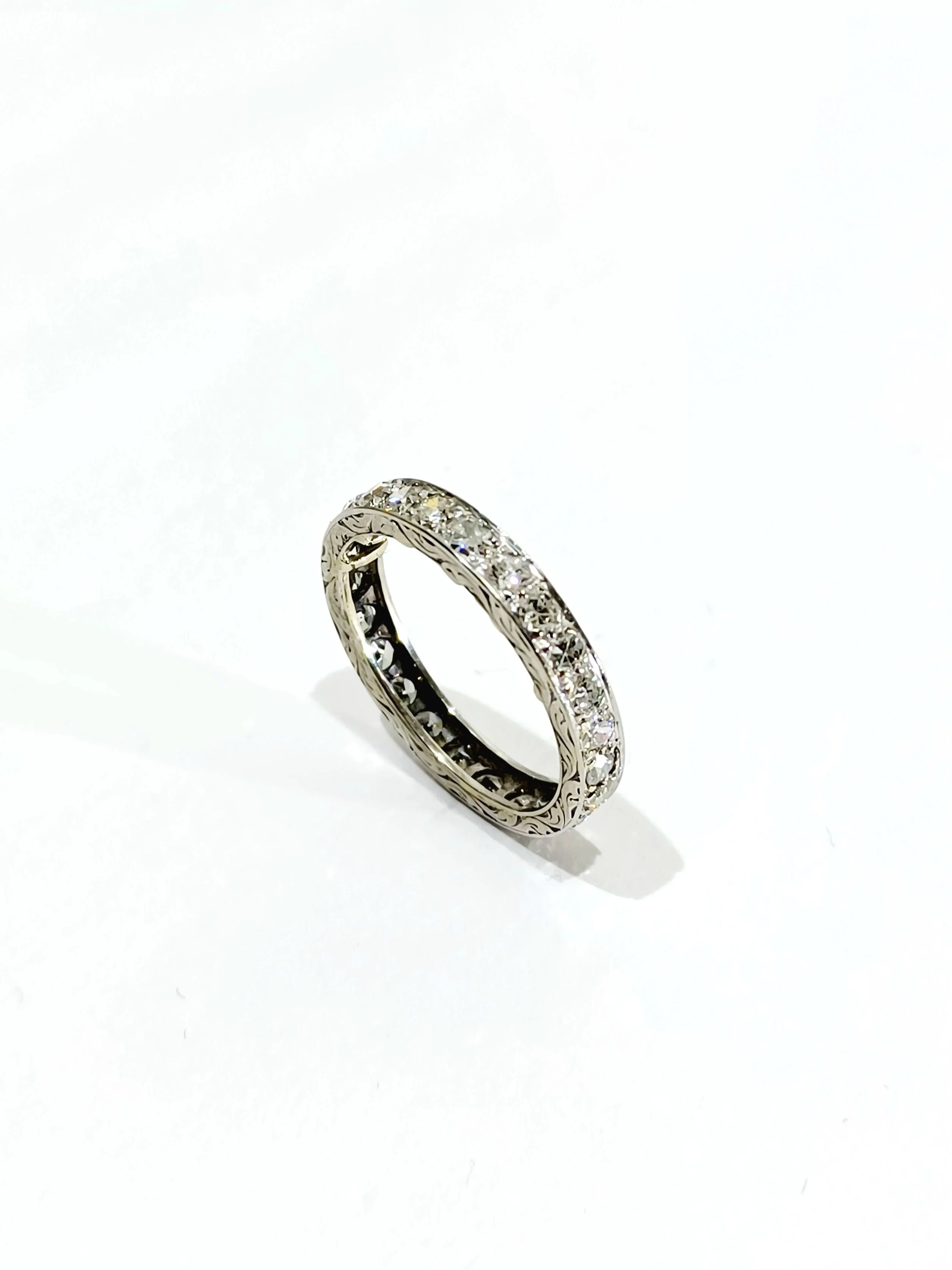 White gold lovers tower wedding ring - Image 2