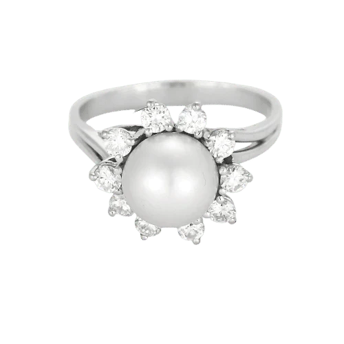 Brilliant Petals Ring in white gold, pearl and diamonds