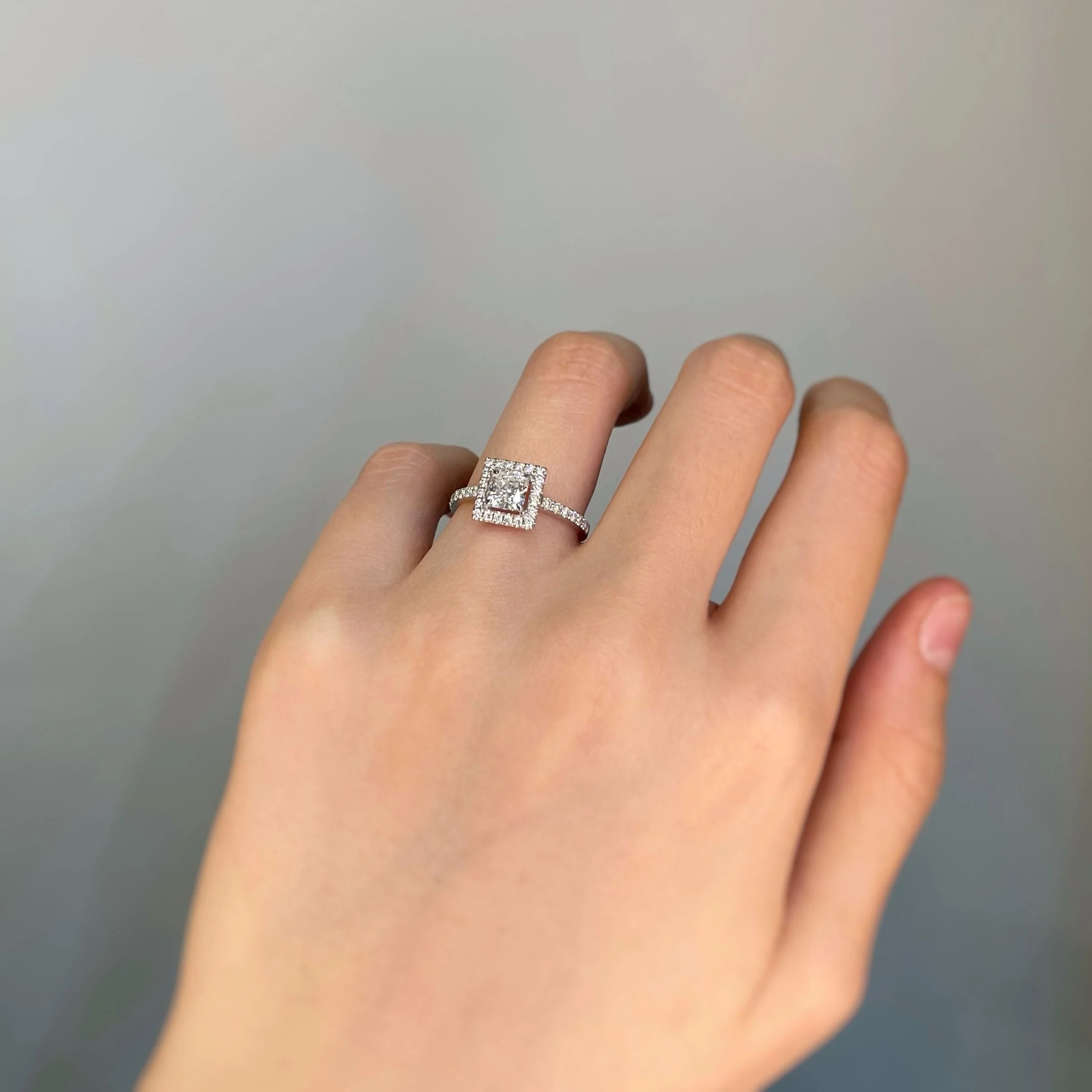 White gold and diamond solitaire - Image 6