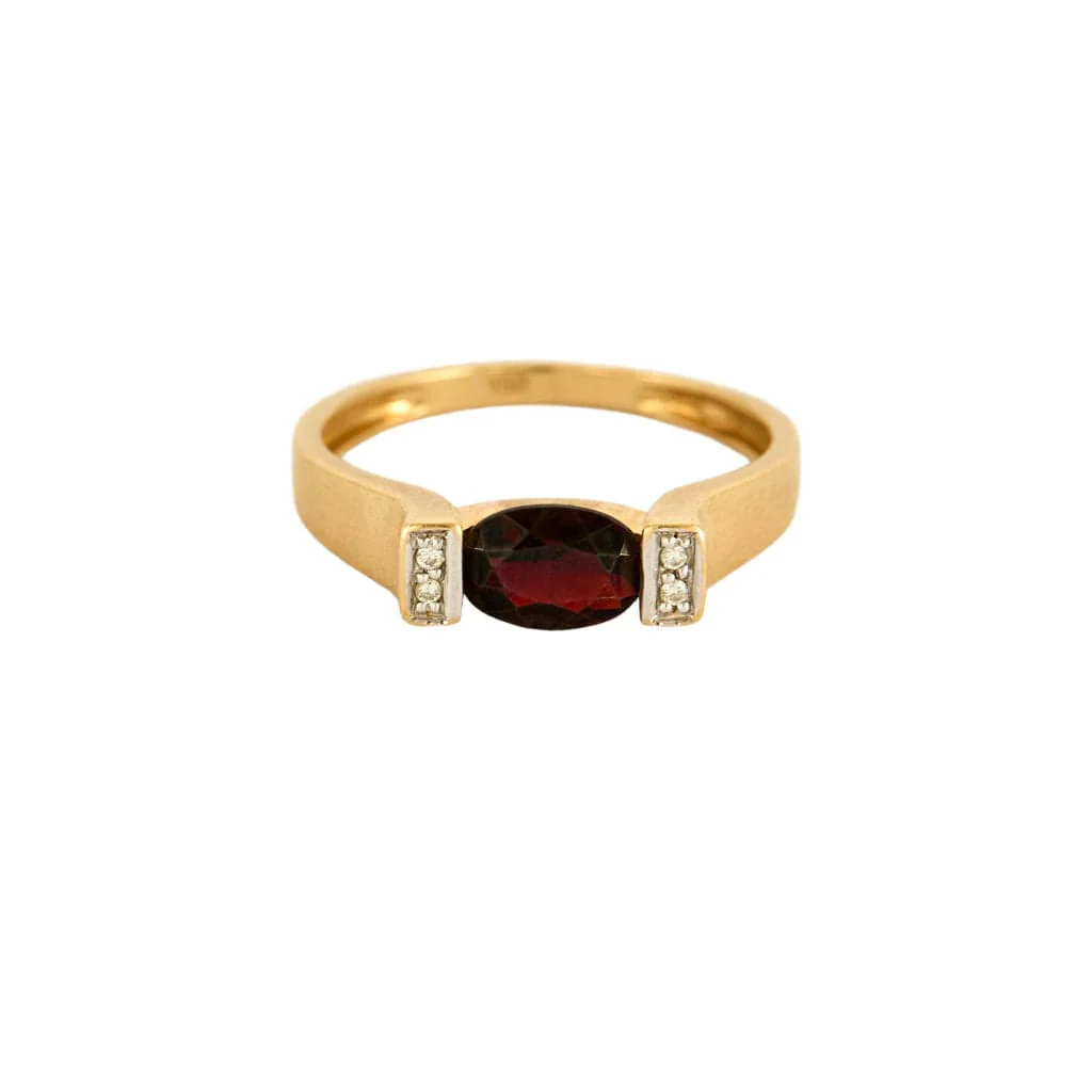 Yellow Gold Garnet Diamond Ring