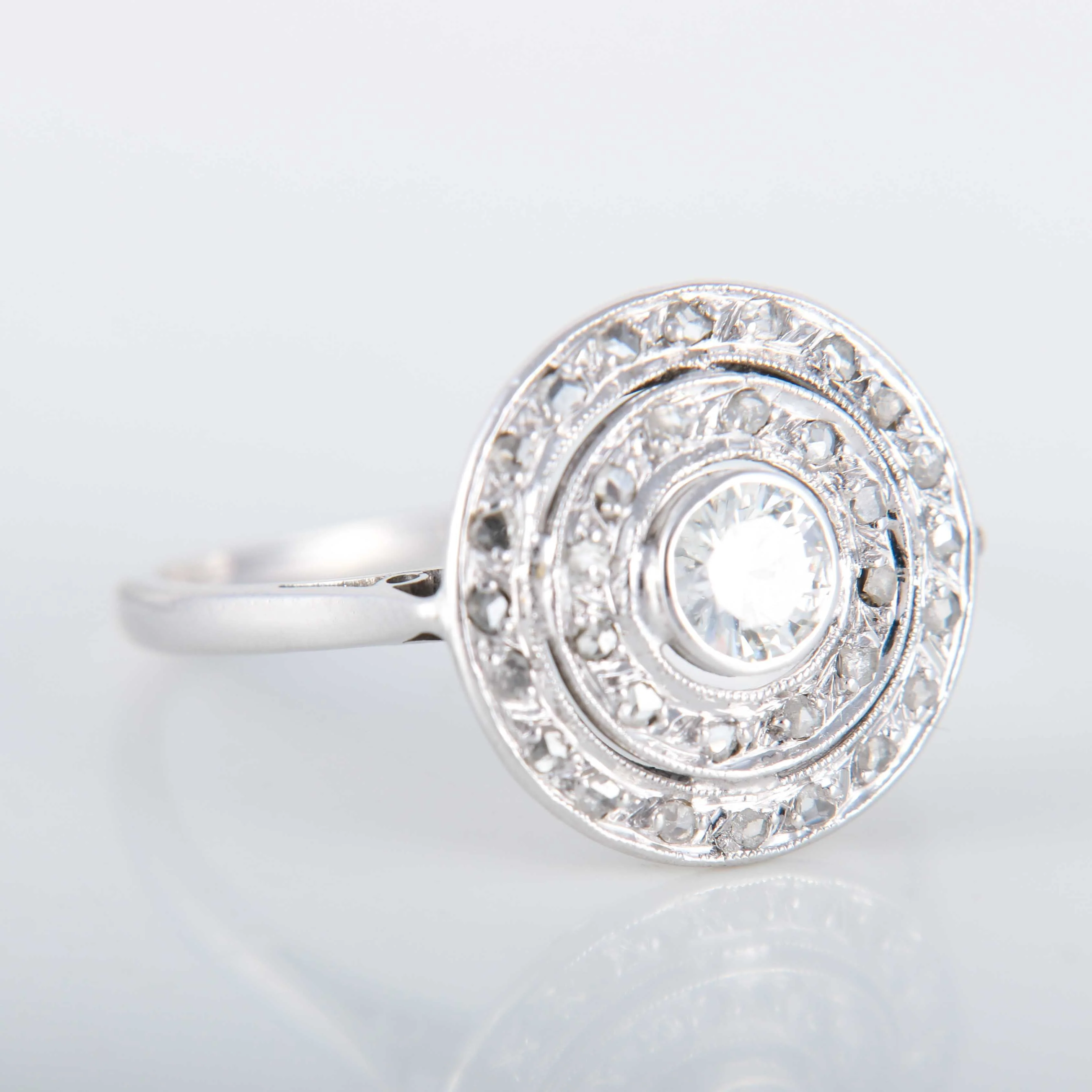 Ring platinum Diamonds - Image 8