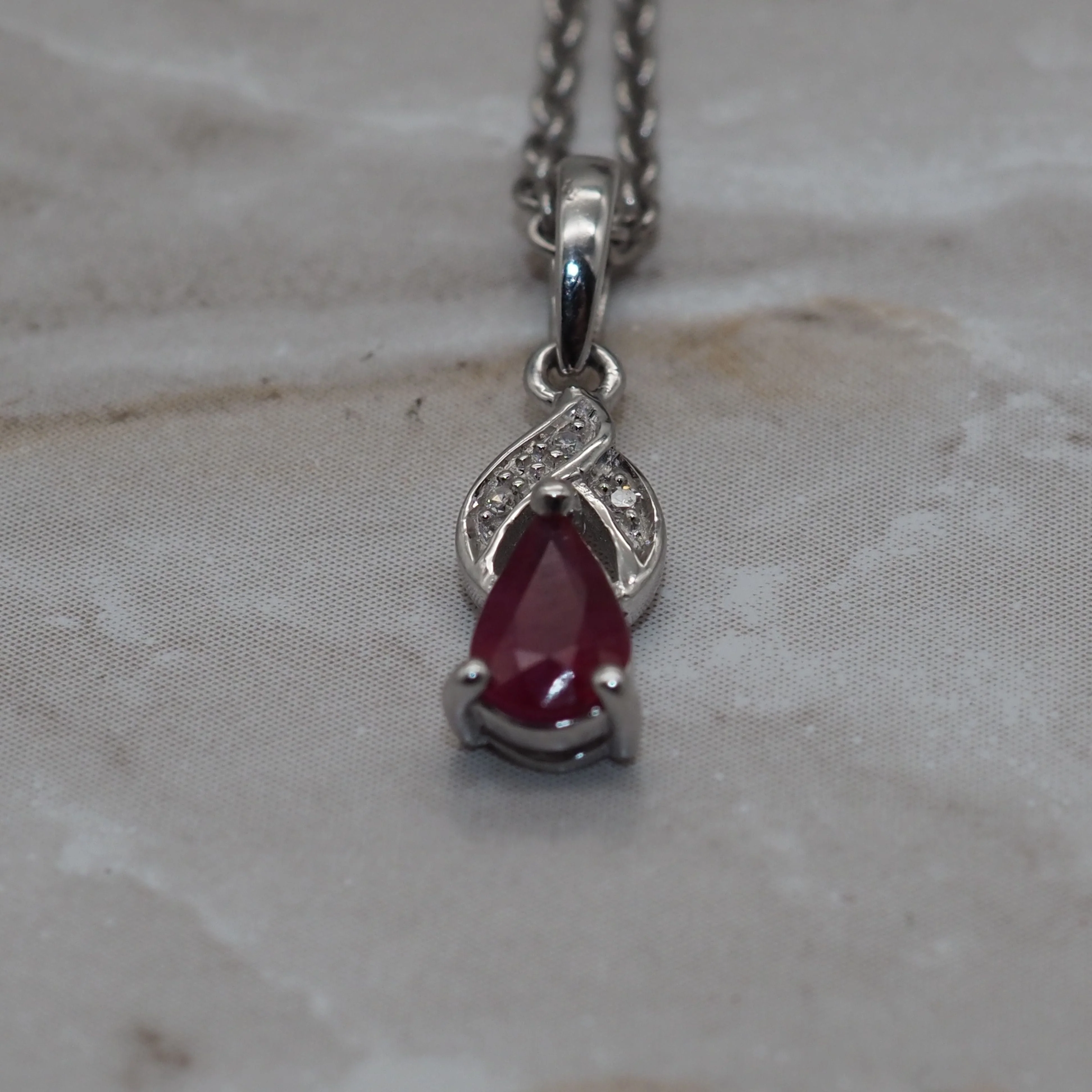White gold ruby diamond pendant - Image 2