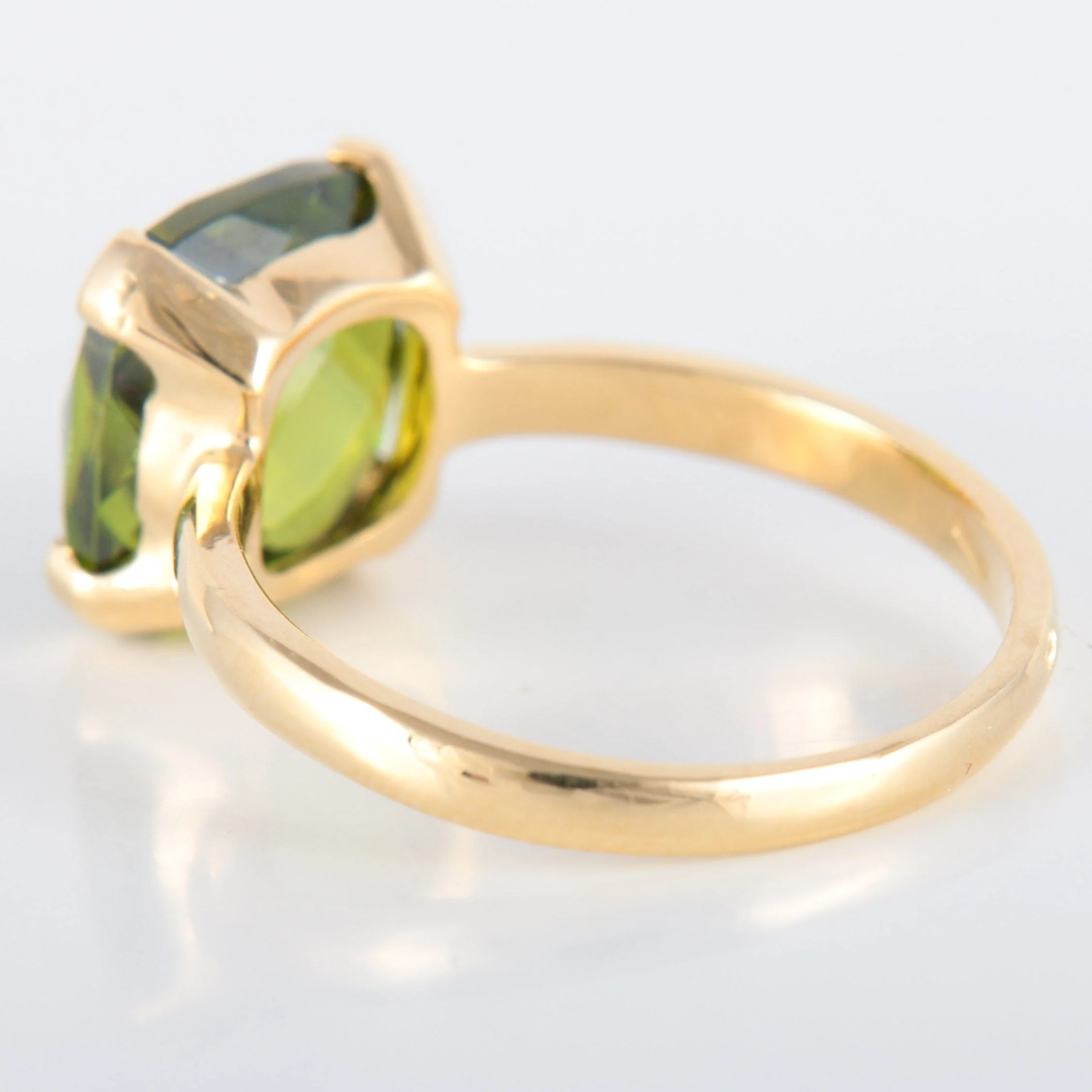 Peridot Solitaire Ring - Image 4