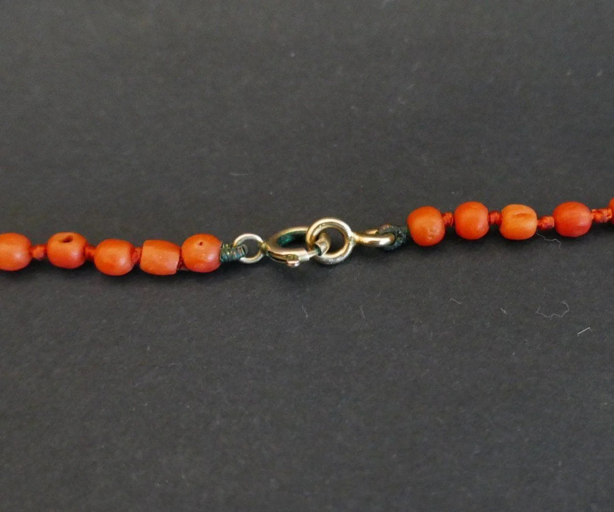 Ancient Coral Falling Necklace - Image 5