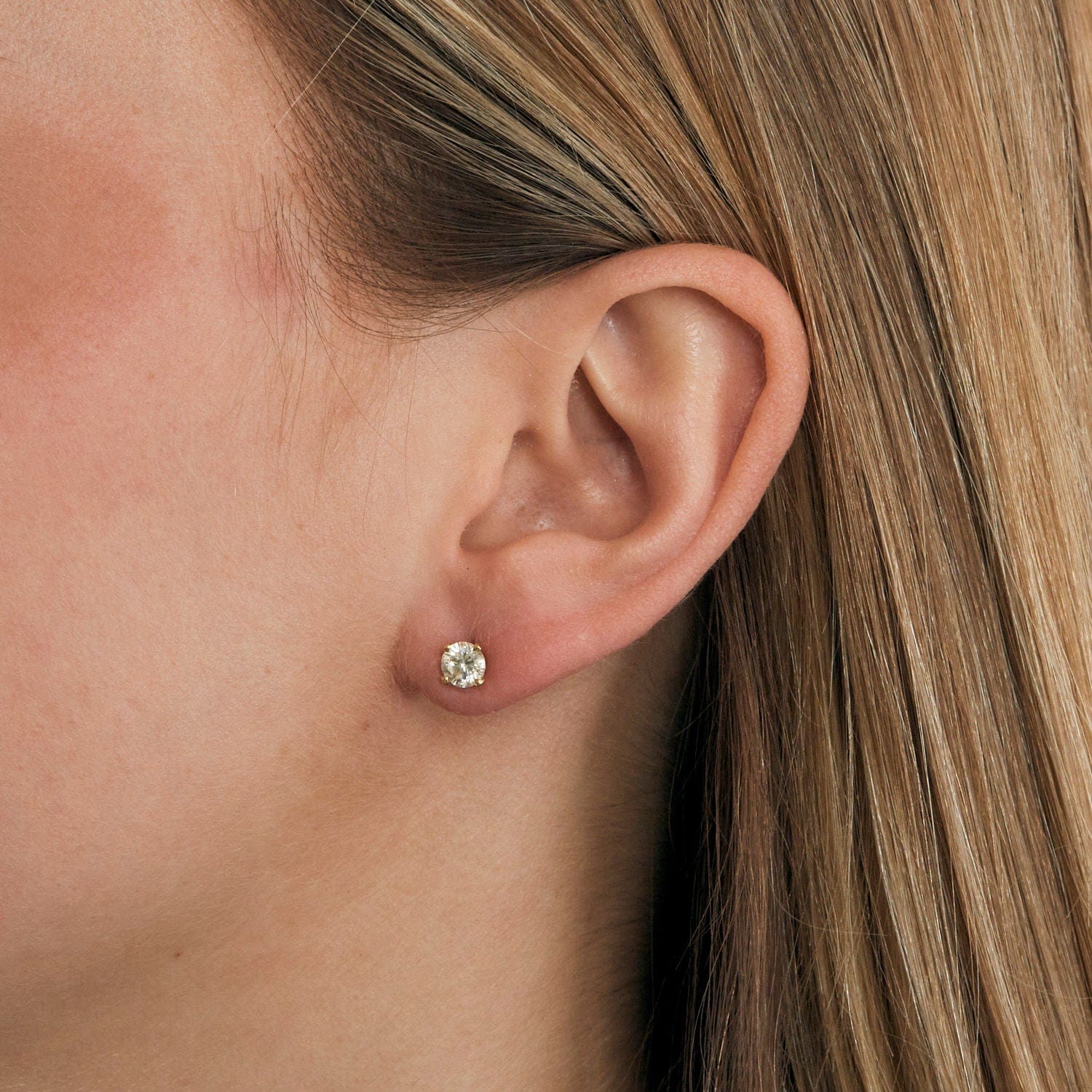 Chip earrings in yellow gold and diamond - Image 2