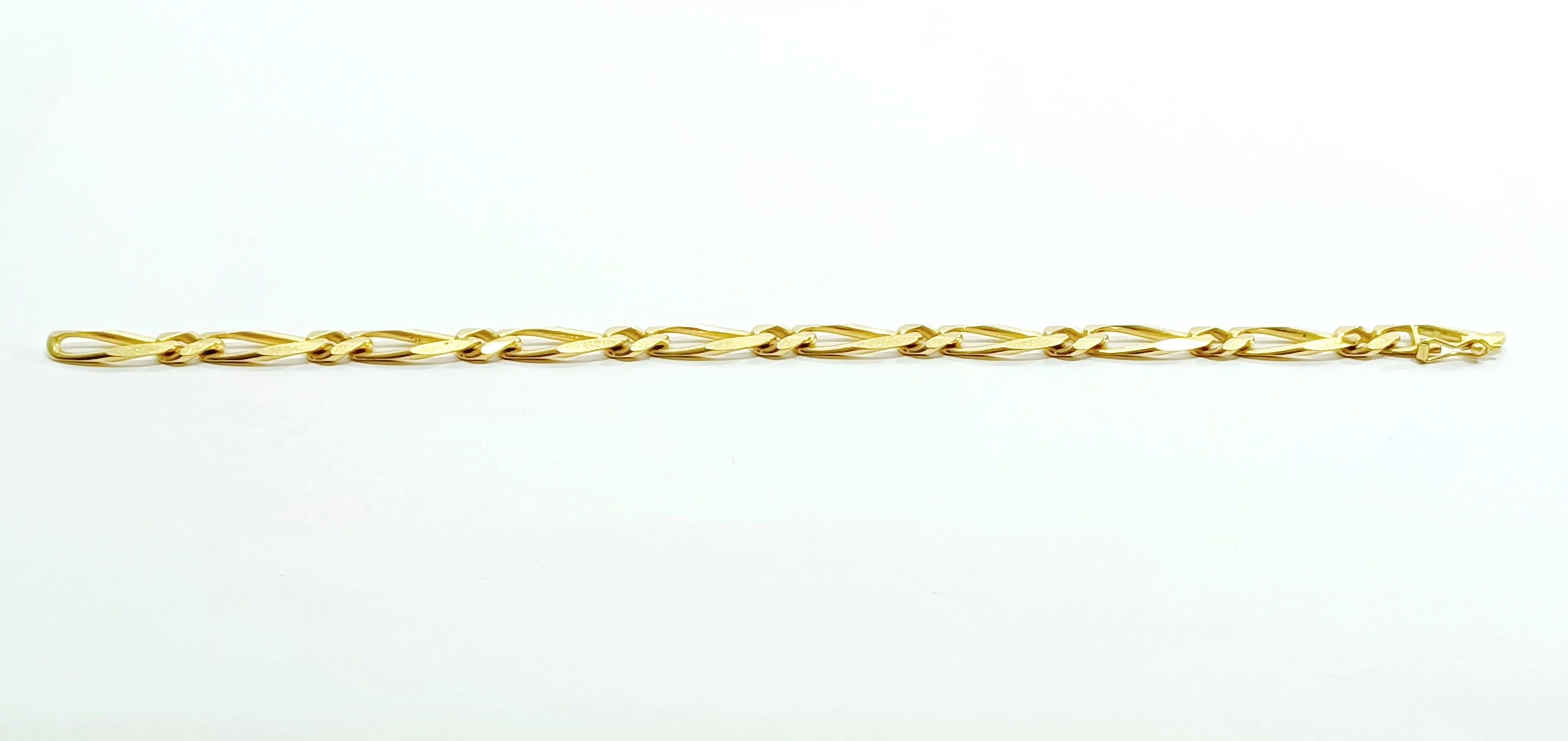 Yellow Gold Horse Mesh Bracelet - Image 12
