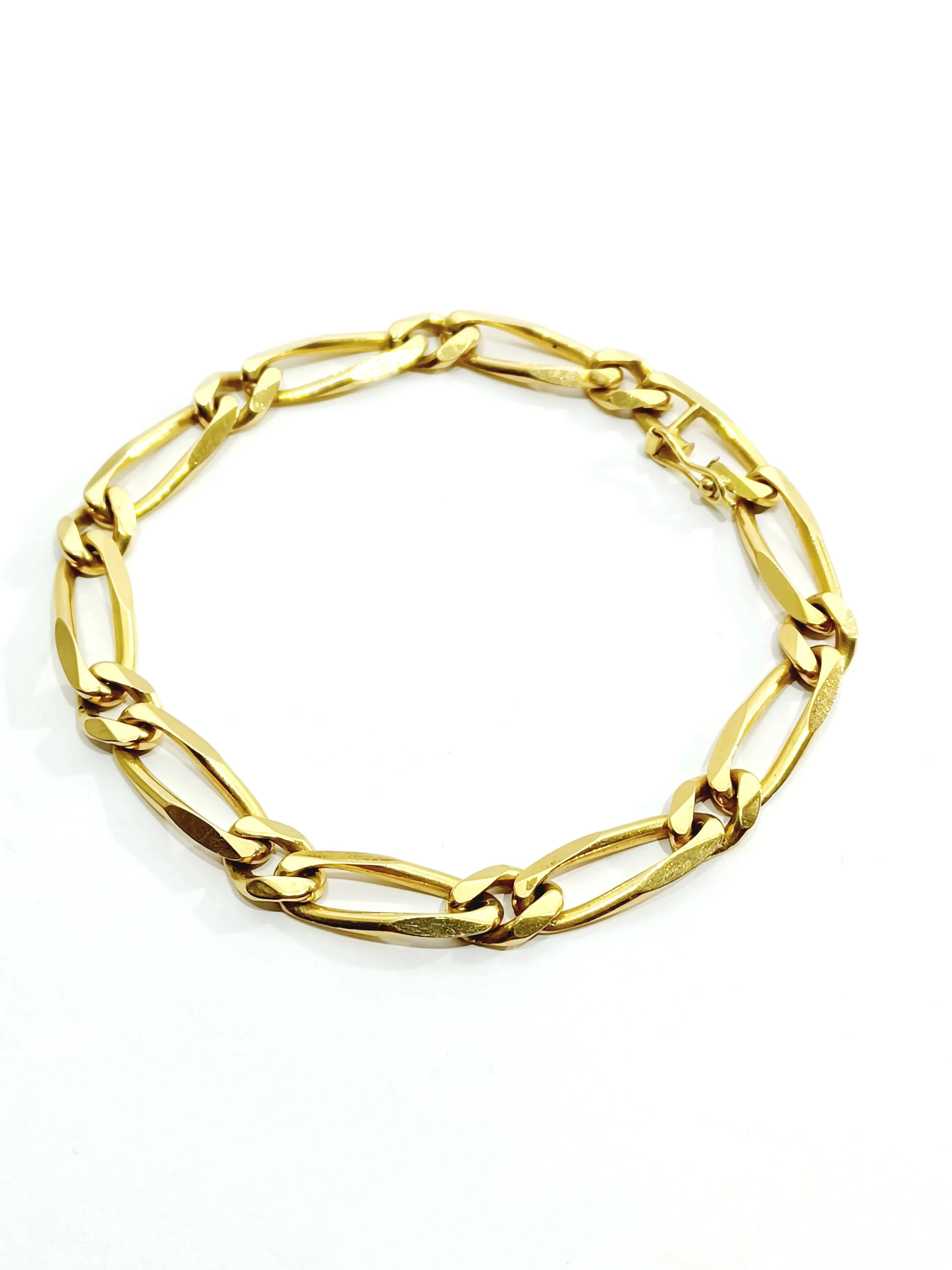 Yellow Gold Horse Mesh Bracelet - Image 3
