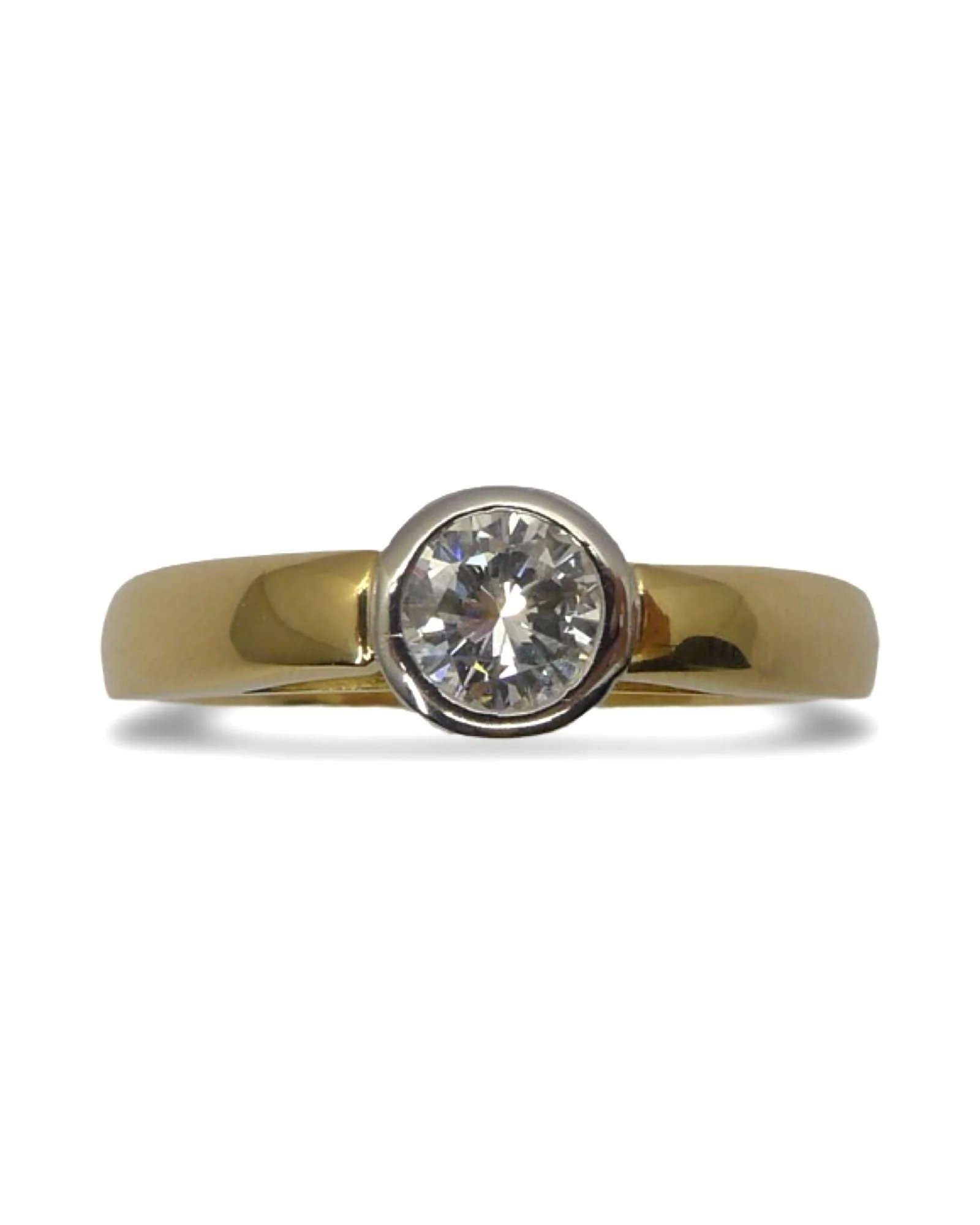 Gold and diamond solitaire ring - Image 4