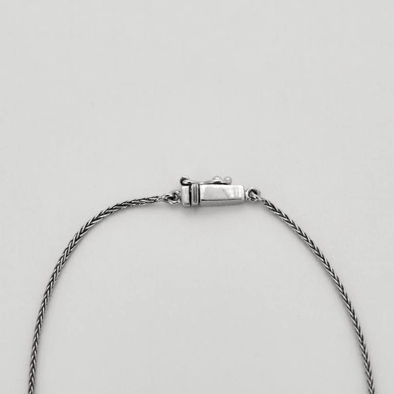 White gold cultured pearl and diamond necklace - Image 5