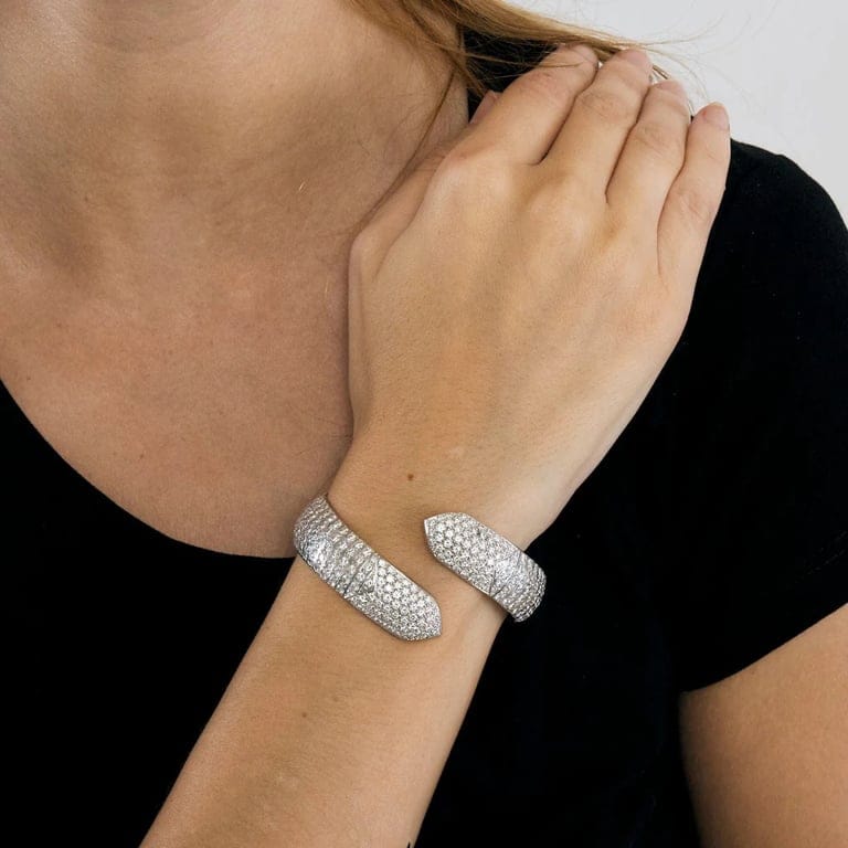 CHAUMET- Feather Bracelet - Image 2