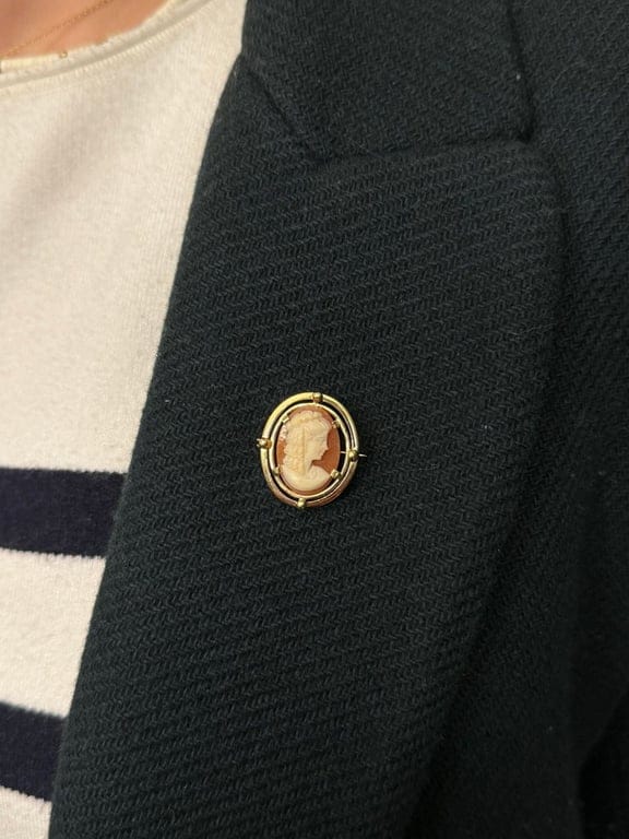 Pin cameo shellfish - Image 2