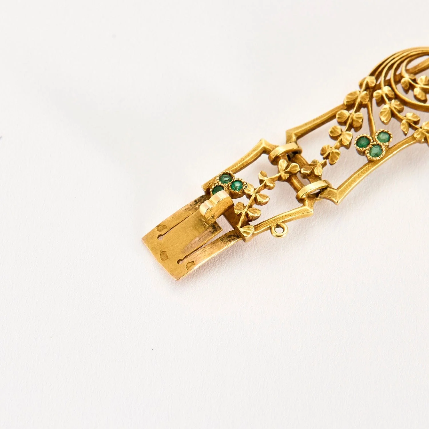 BOUCHERON - Art Nouveau bracelet with rubies, emeralds and yellow gold - Image 6