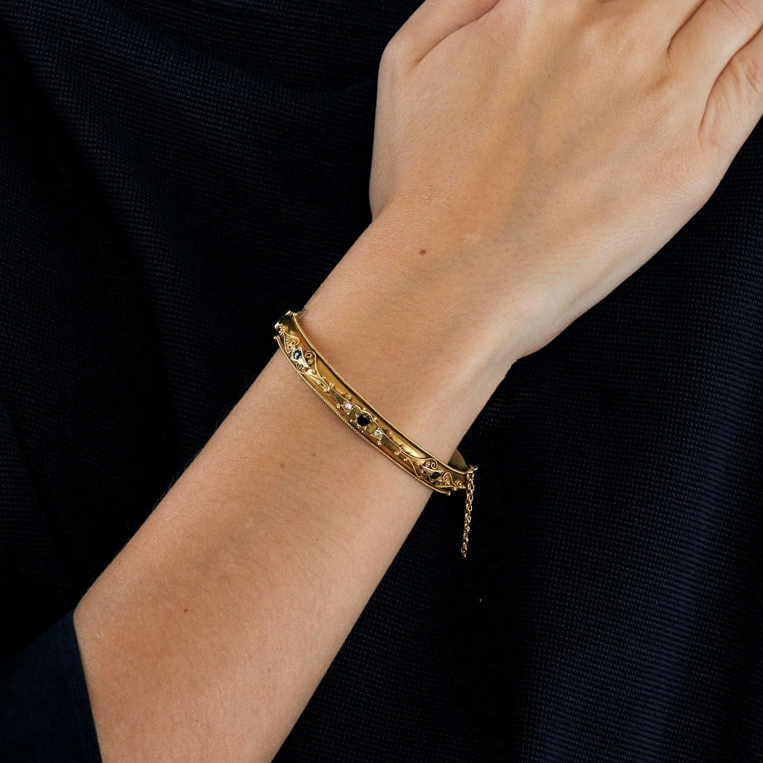 Yellow gold sapphire diamond bangle bracelet - Image 2