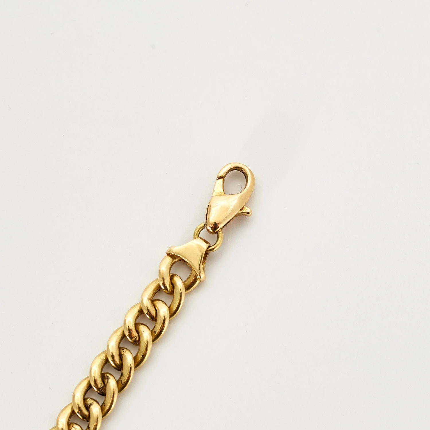Yellow gold curb chain - Image 7