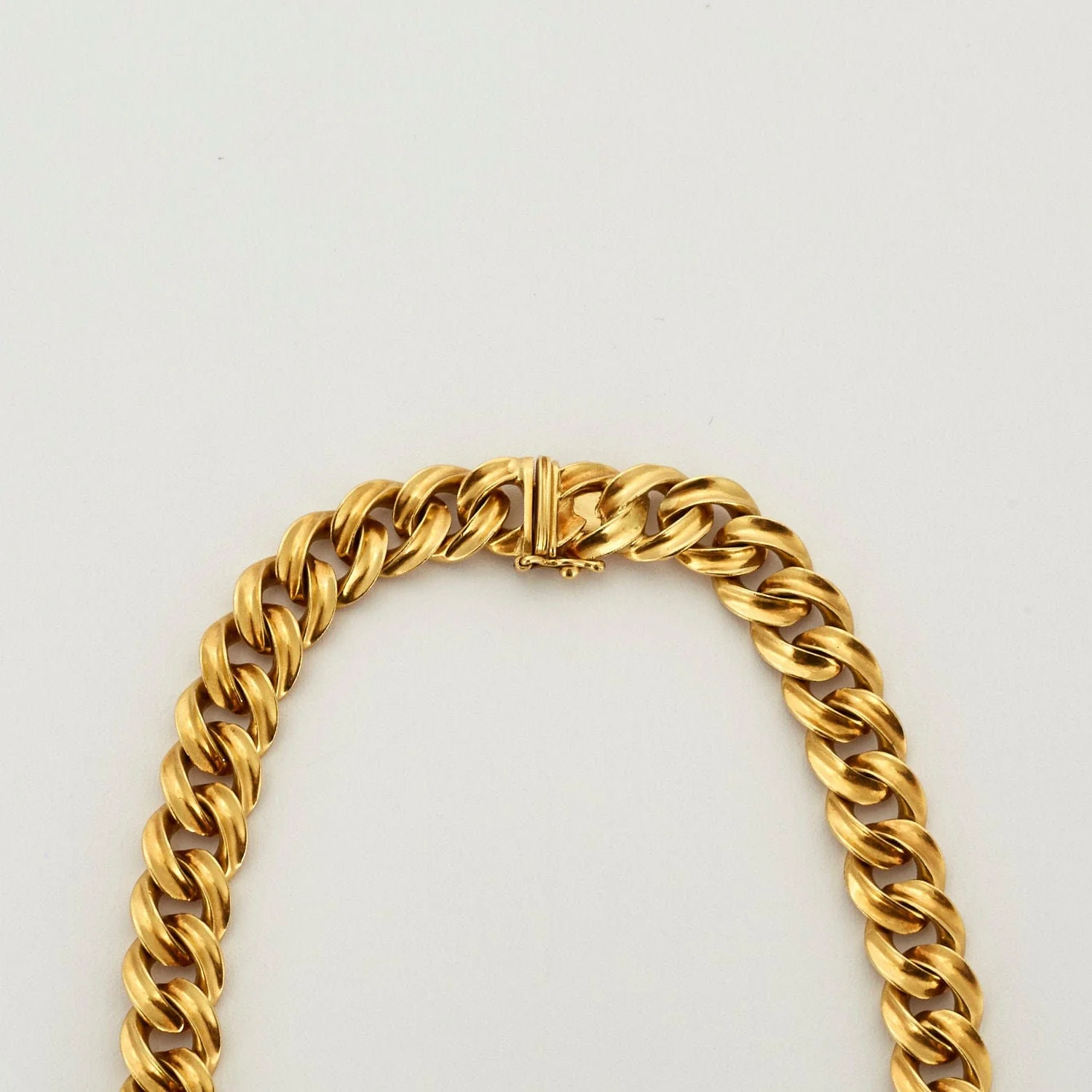 Yellow gold diamond necklace centered on a bronze piece - Image 4