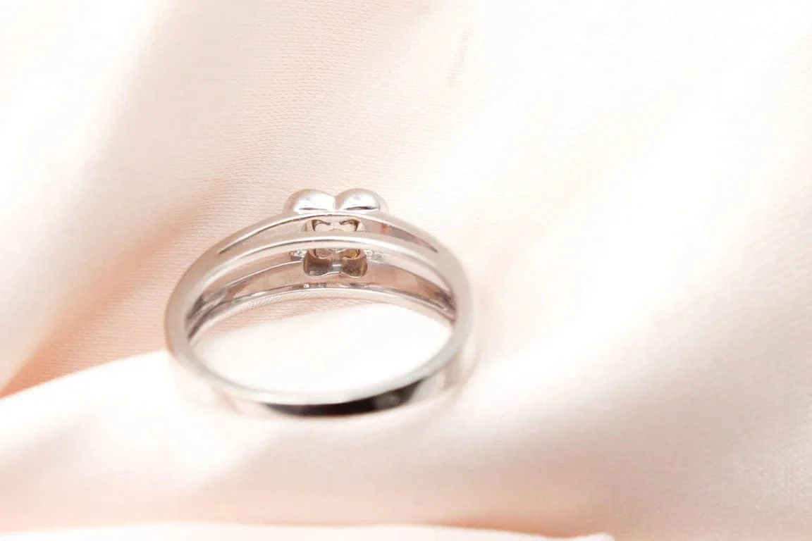 Mauboussin - Chance Ring Love No.2 in white gold and diamonds, pink sapphires  - Image 5