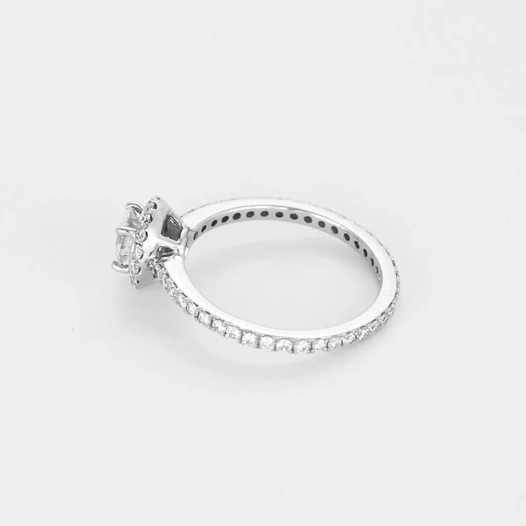 Solitaire Yellow gold or white gold  - Image 4