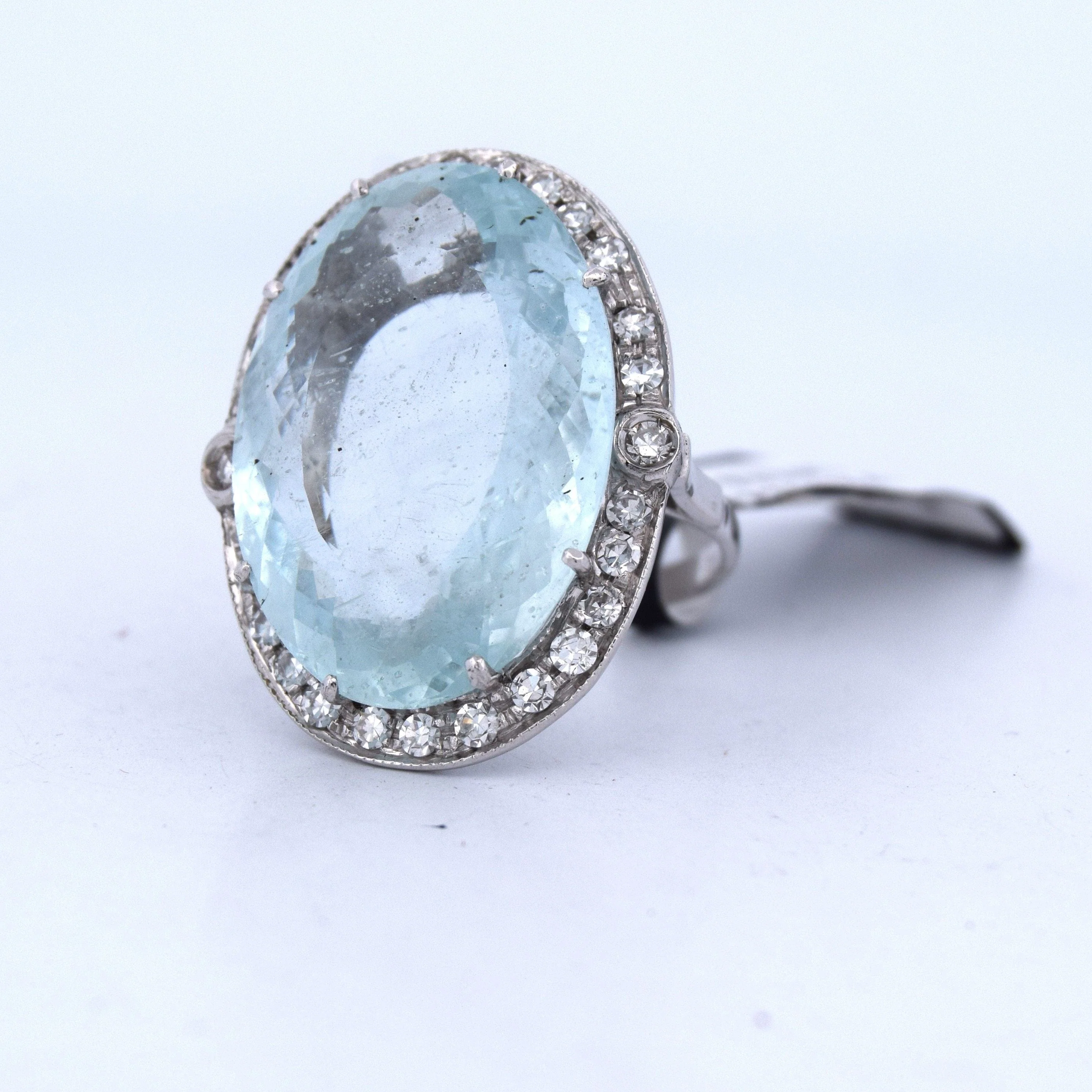 Ring in white gold with aquamarina and diamonds - Image 8