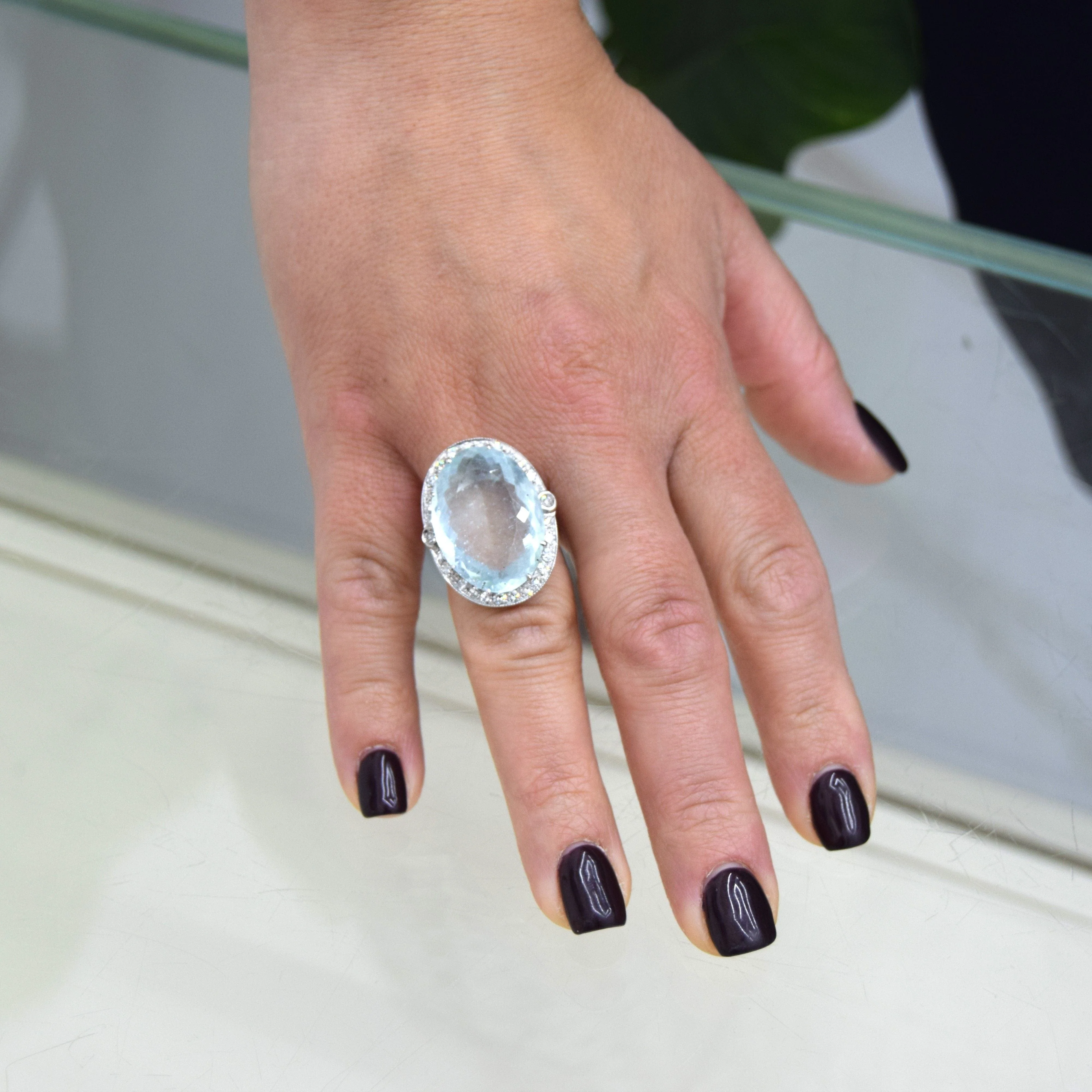 Ring in white gold with aquamarina and diamonds - Image 9