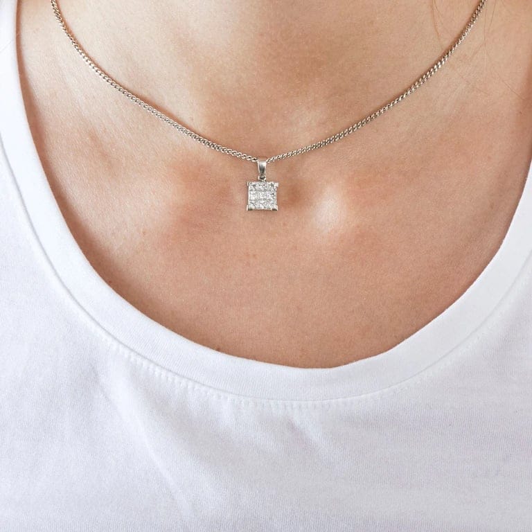 Princess pendant 9 diamonds - Image 2