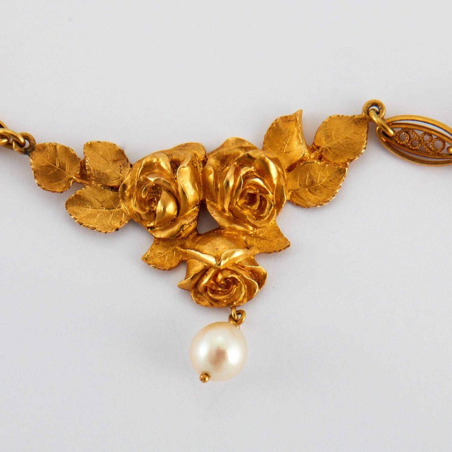 Pearl Drapery Necklace - Image 8