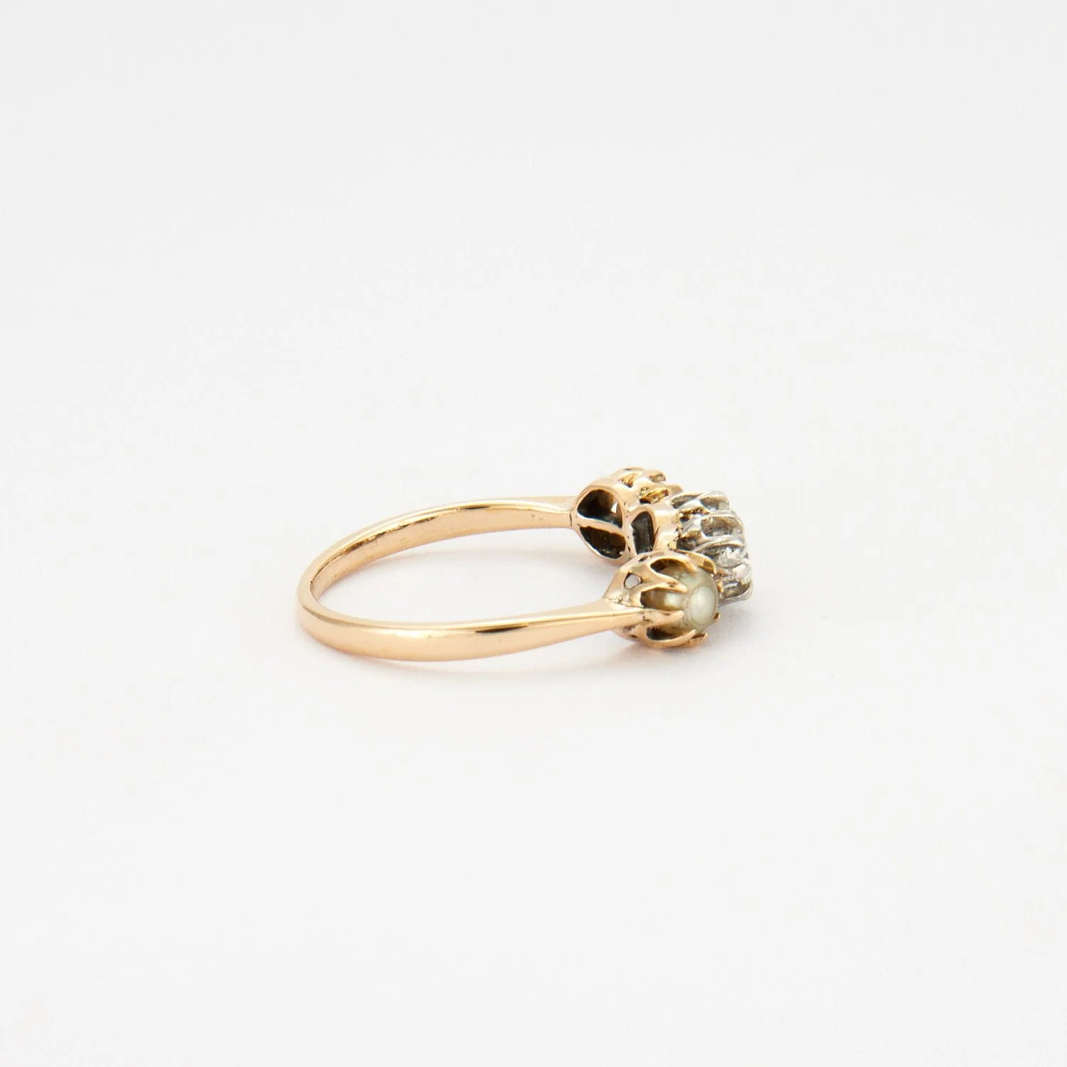 Diamond and pearl ring - Image 3