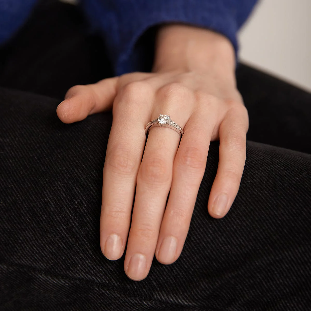 0.83 Carat Diamond Solitaire Ring - Image 2