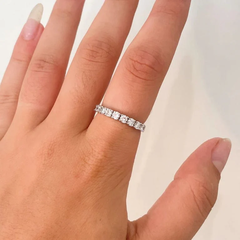 Diamonds half wedding ring - Image 2