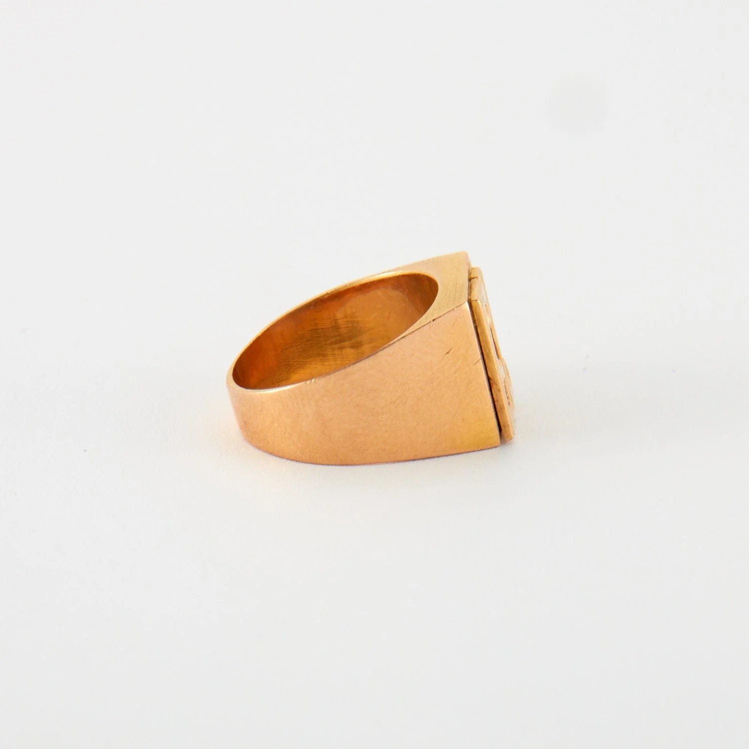 Yellow Gold Signet Ring - Image 4