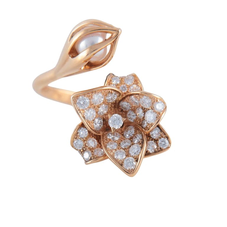 Ring Mellerio “Bud” diamonds and pearls