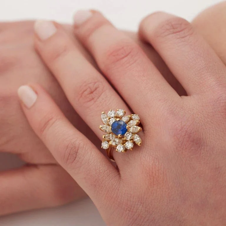 Sapphire diamond ring - Image 2