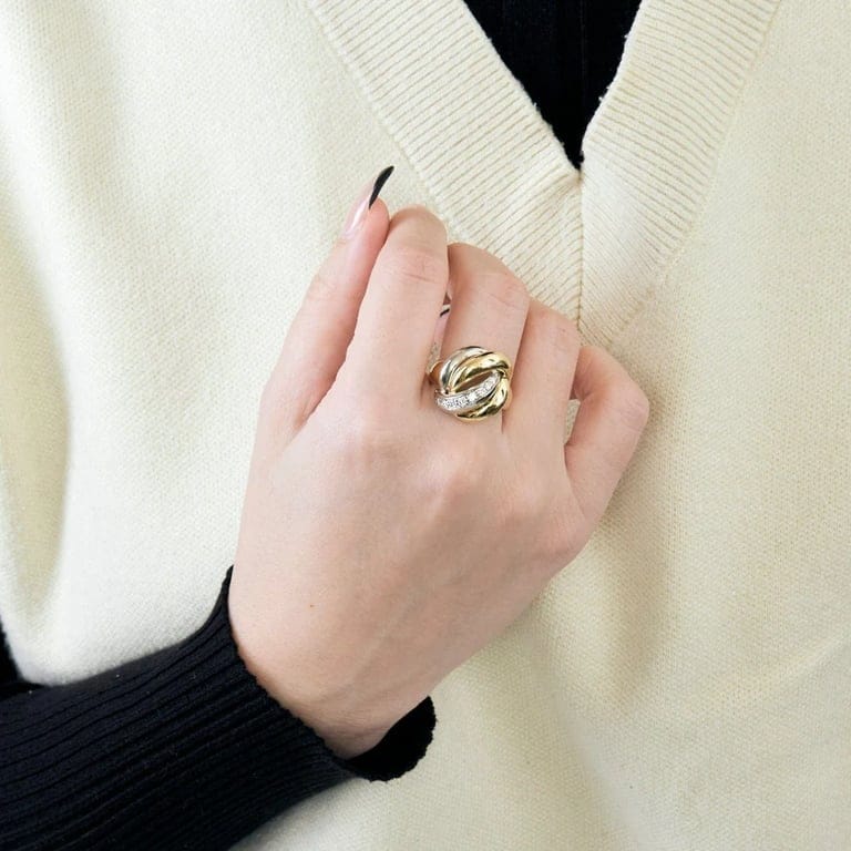 Yellow gold and white diamond ring - Image 2