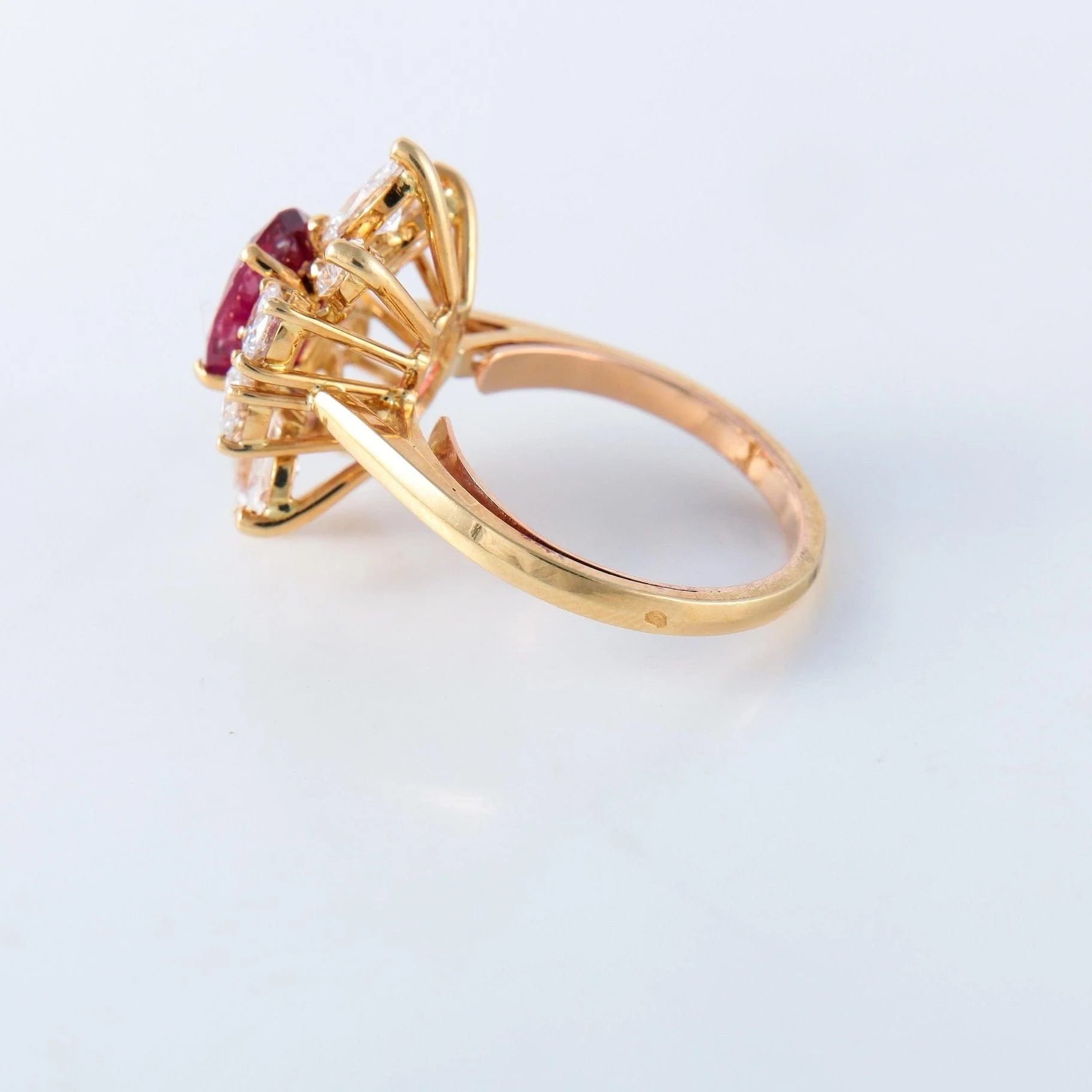 Ring Daisy Ruby Diamonds - Image 4