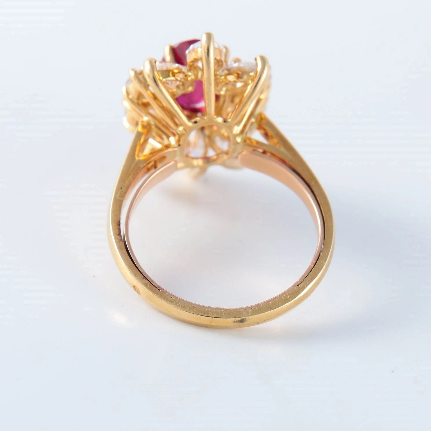 Ring Daisy Ruby Diamonds - Image 5