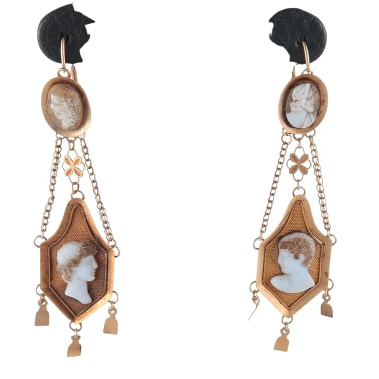 Earrings, yellow gold, cameo empire