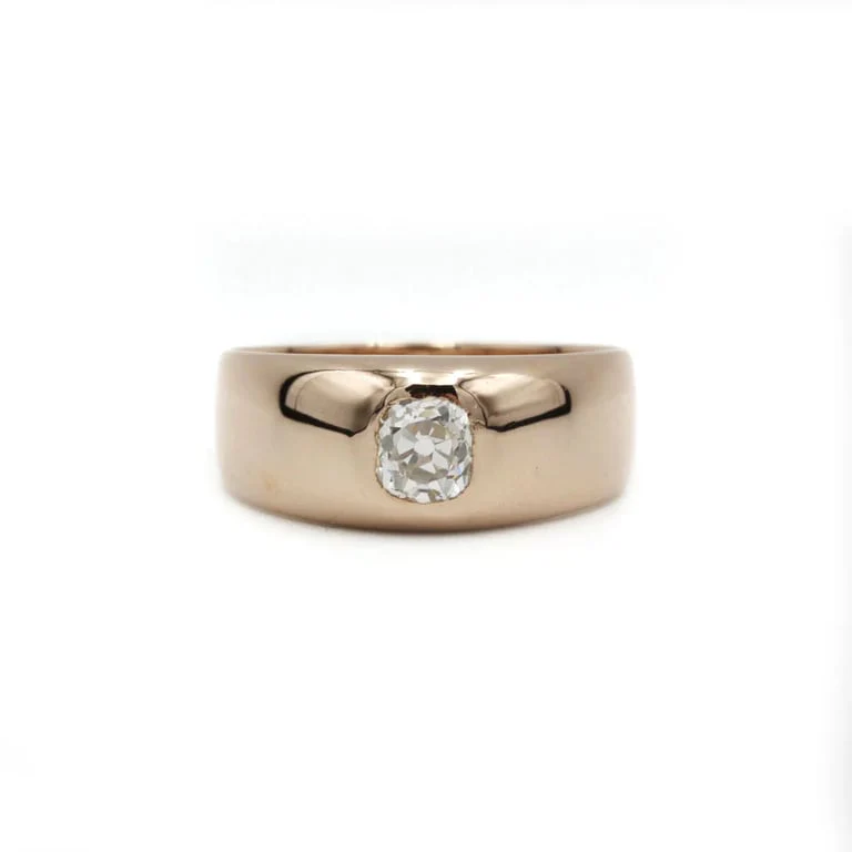Gold & diamond ring