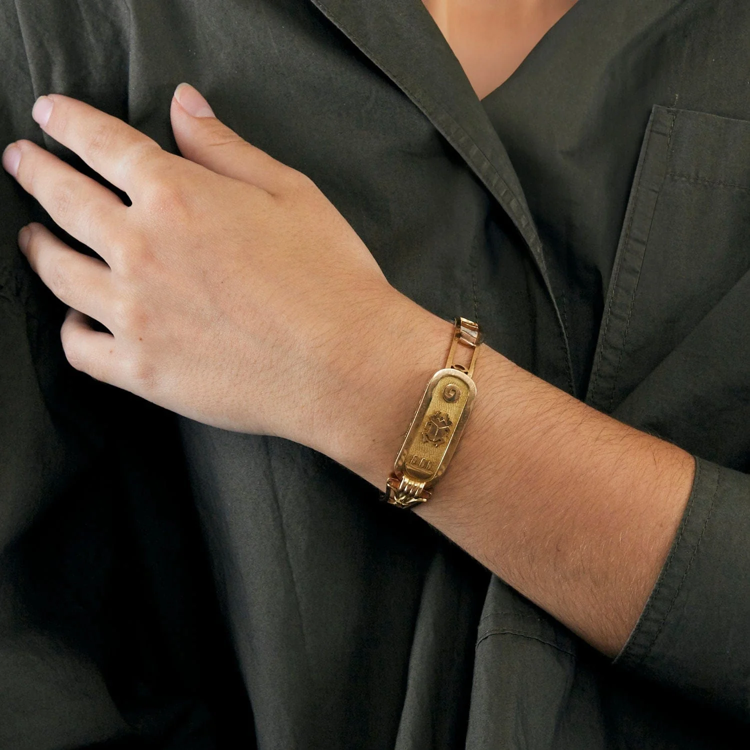 Yellow gold bracelet and pendant - Image 2
