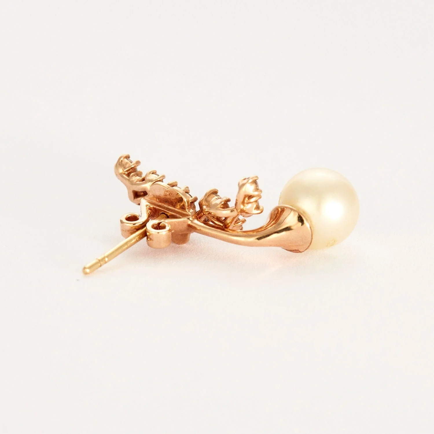 Rose gold diamond pearl earrings - Image 3
