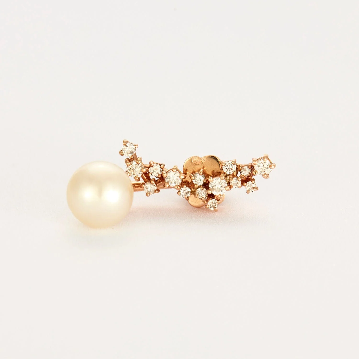 Rose gold diamond pearl earrings - Image 4