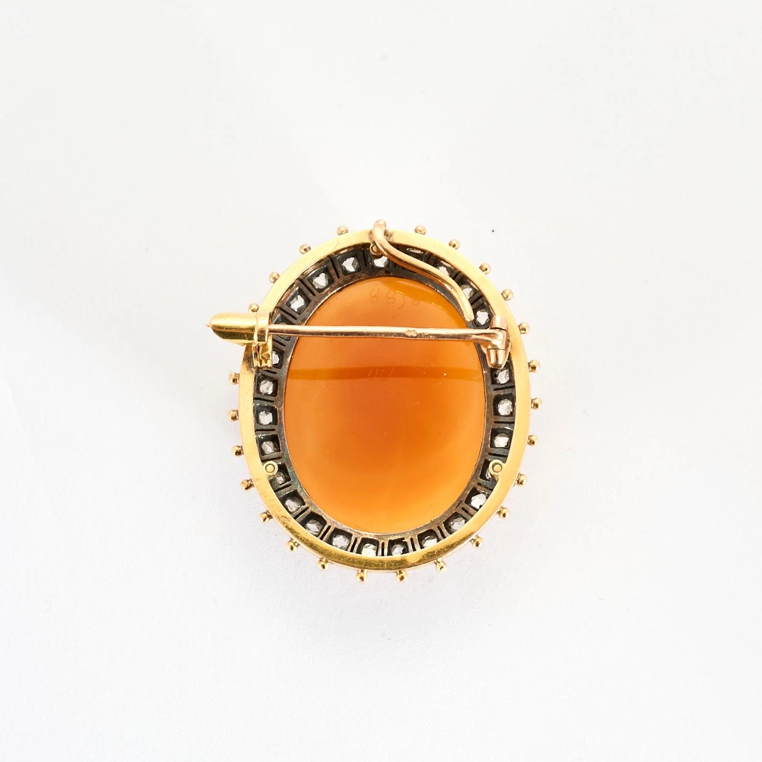 Yellow gold brooch cameo diamonds - Image 3