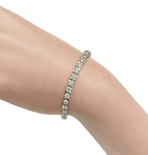 18kt white gold cube tennis bracelet with diamonds 