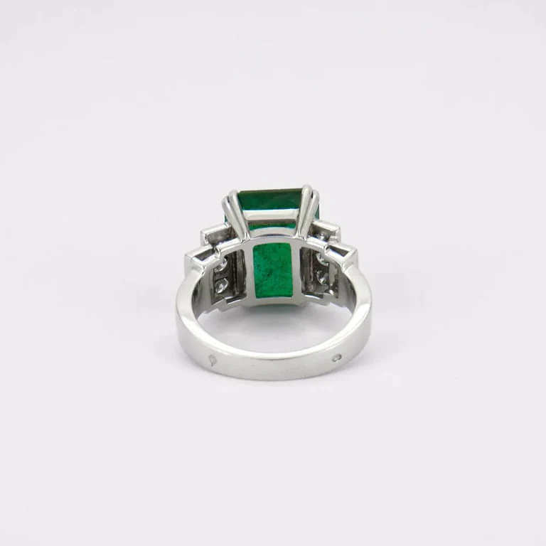 Emerald Ring, Diamonds - Image 6