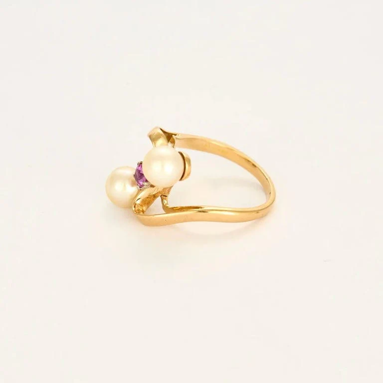 Ring Toi & Moi in yellow and white gold, set with a pink sapphire and cultured pearls - Image 4