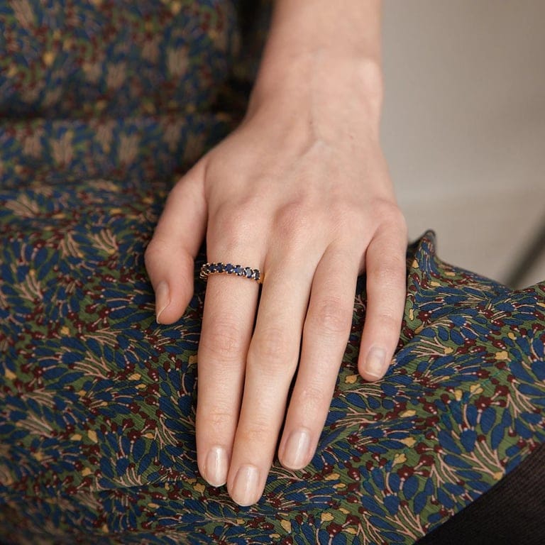 Half Sapphire wedding ring - Image 2