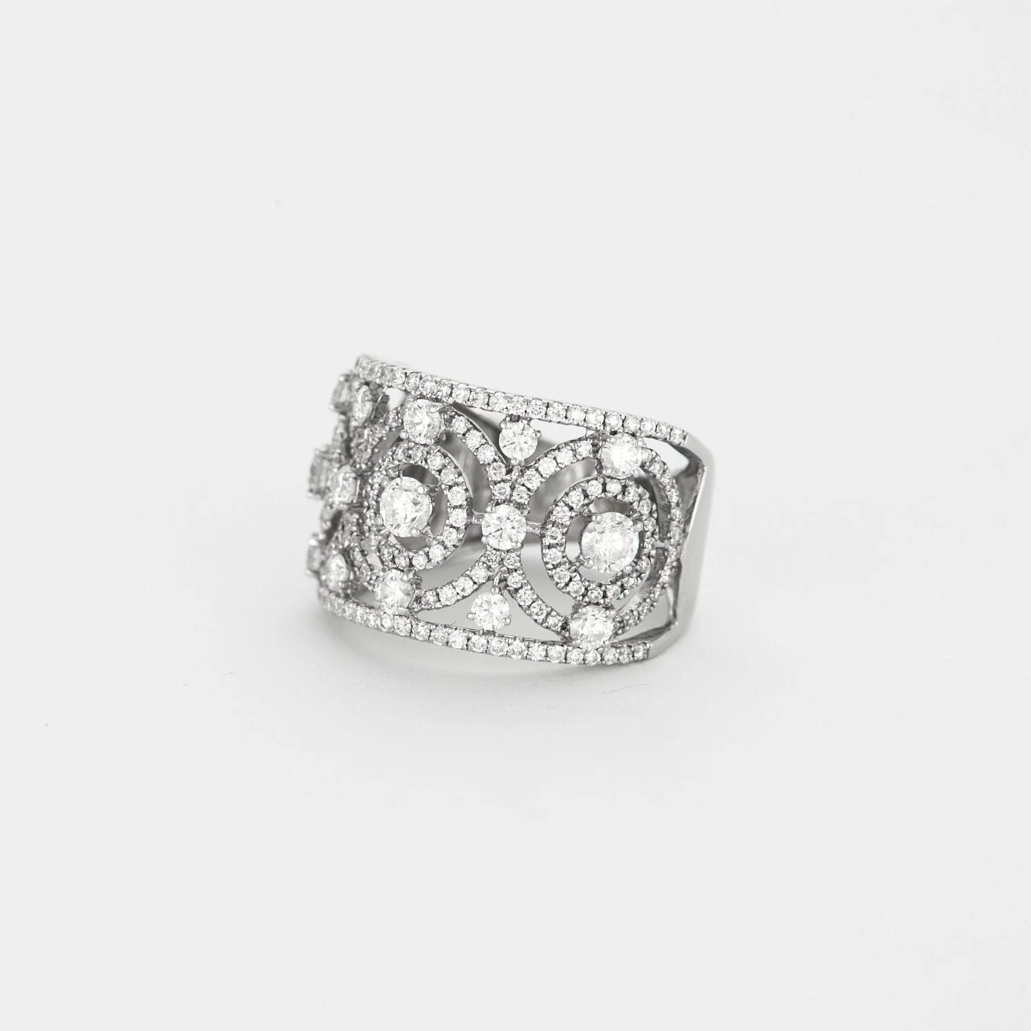 Ring The Dentelle - Image 4