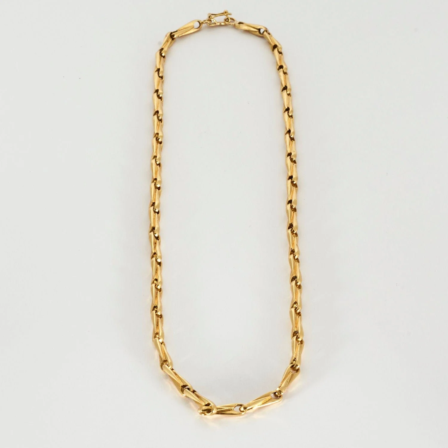 Yellow gold fancy mesh necklace