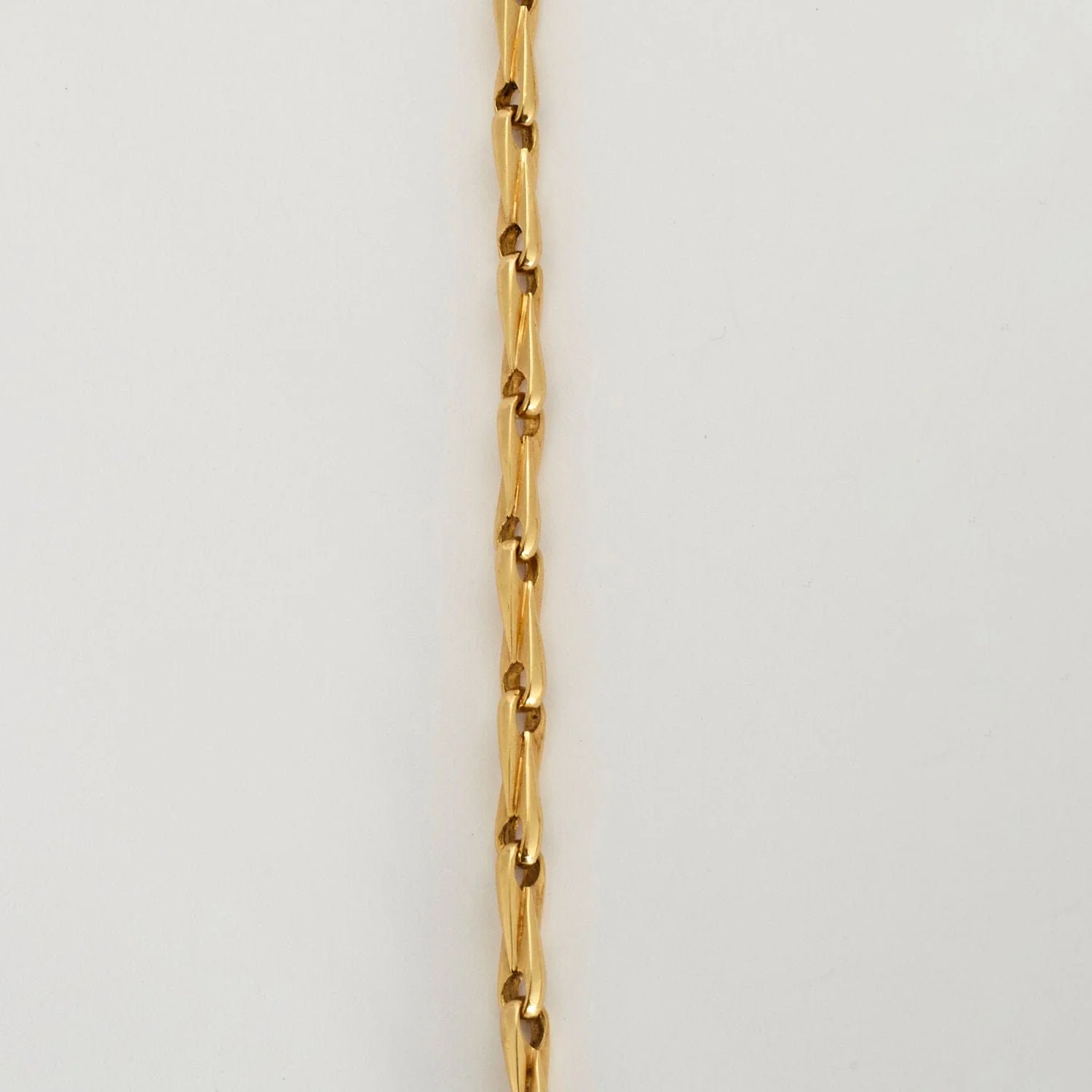 Yellow gold fancy mesh necklace - Image 4