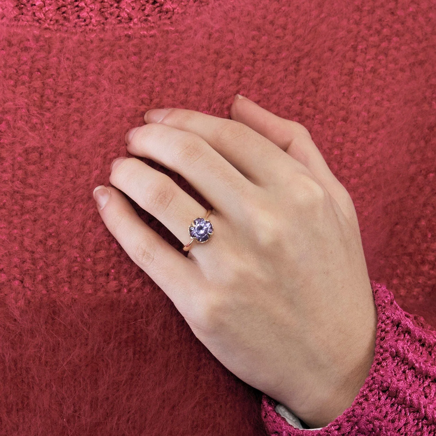 Teal Sapphire Rose Gold Ring - Image 6
