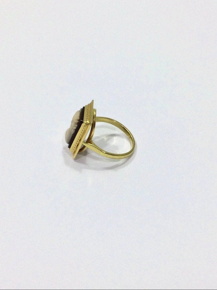 Yellow Gold Ring & cameo - Image 4