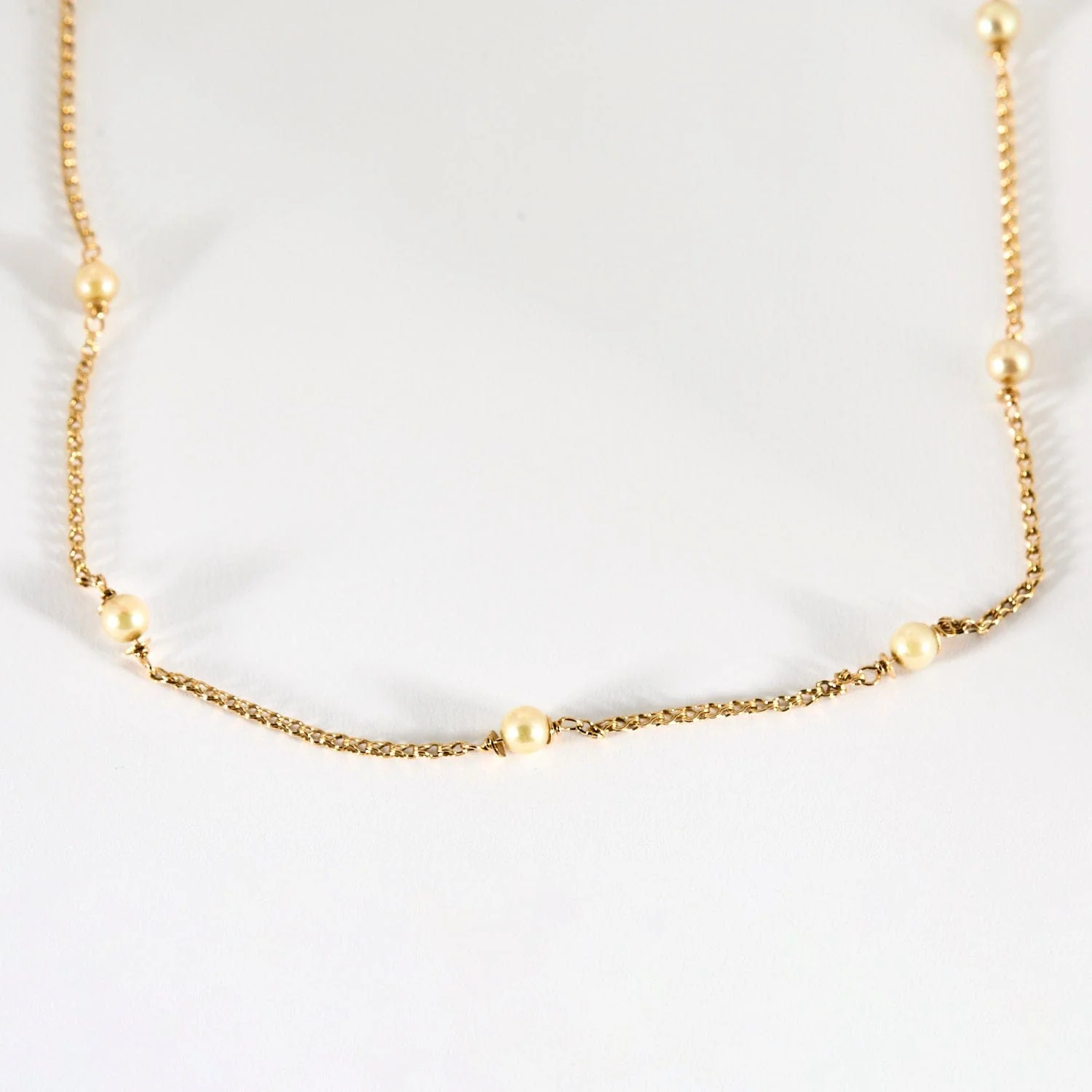 Yellow gold cultured pearl necklace - Image 4